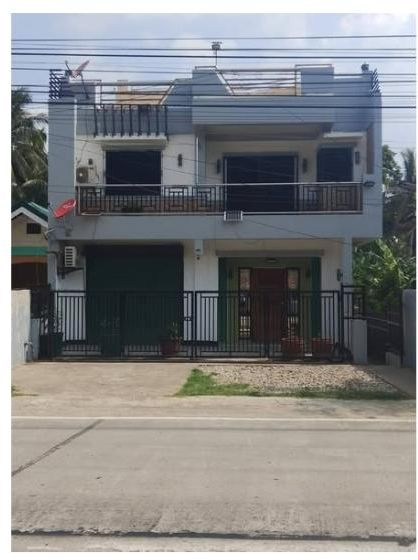 Three-storey house never lived in, ₱8M reduced from ₱9.5M, Palanas